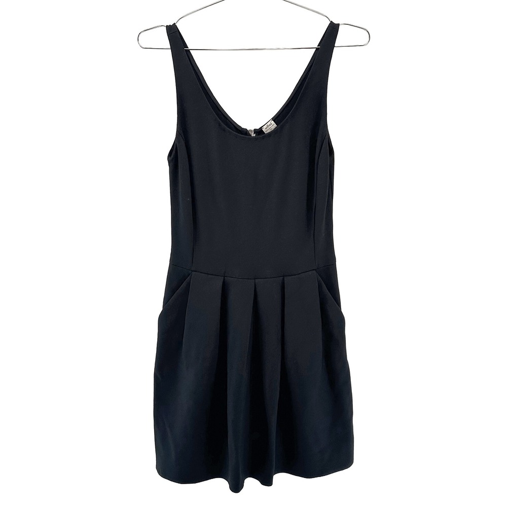 ARITZIA WILFRED Minimalist Chic Sleeveless Mini Little Black Dress • 10 • black